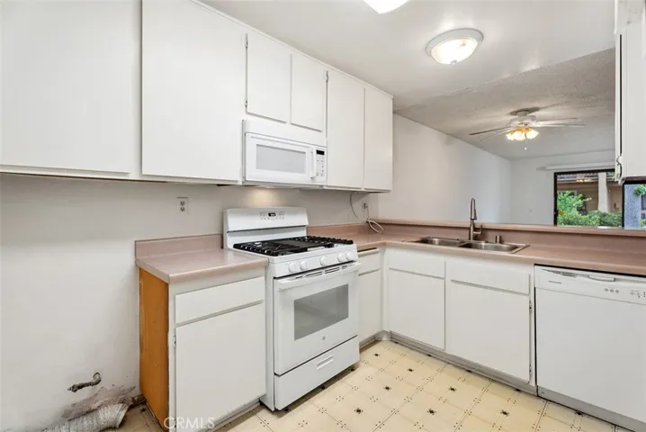 88 Orange Blossom, Irvine, California 92618