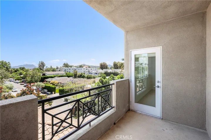 4424 Whitsett Avenue 307, Studio City, California 91604