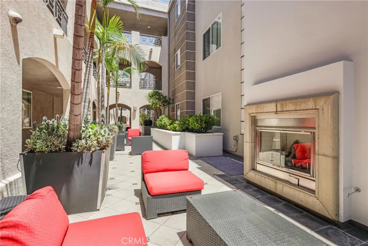 4424 Whitsett Avenue 307, Studio City, California 91604
