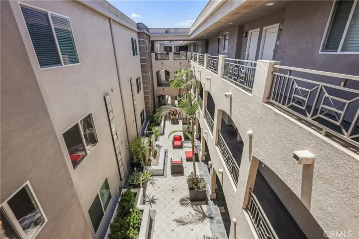 4424 Whitsett Avenue 307, Studio City, California 91604
