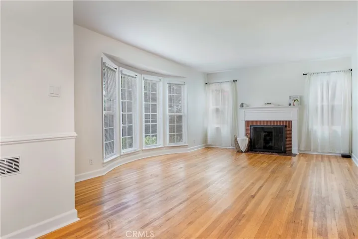 12462 Short Avenue, Los Angeles, California 90066