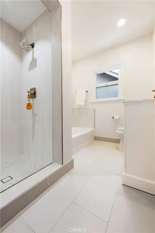 12462 Short Avenue, Los Angeles, California 90066