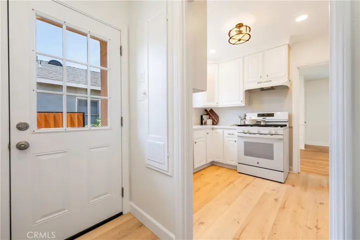12462 Short Avenue, Los Angeles, California 90066