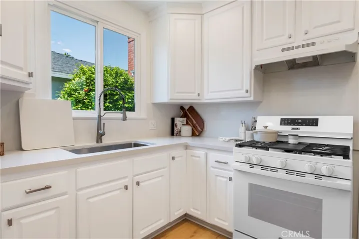 12462 Short Avenue, Los Angeles, California 90066