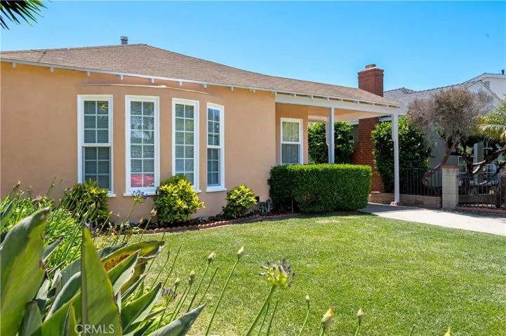 12462 Short Avenue, Los Angeles, California 90066