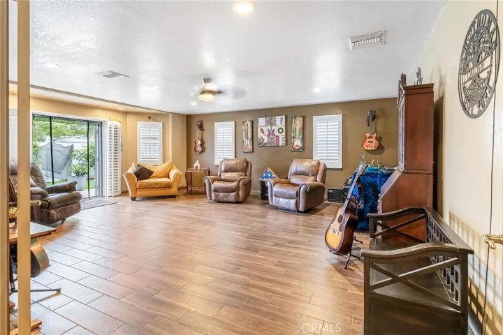 330 E Gladstone Street, San Dimas, California 91773