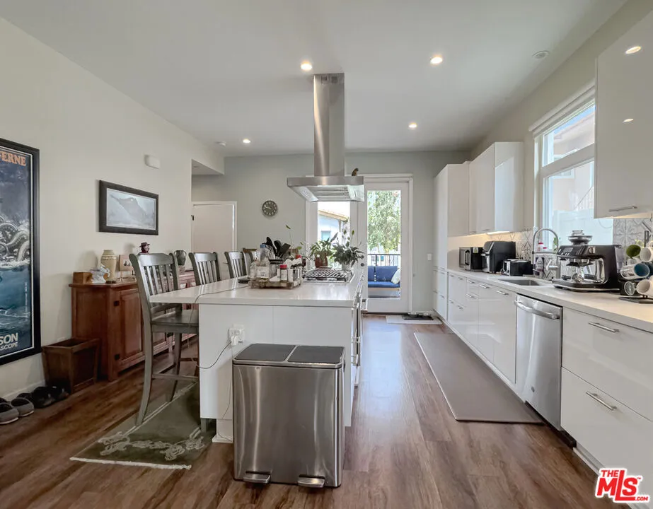 93 N Sierra Bonita Avenue 2, Pasadena, California 91106 home-pic-7