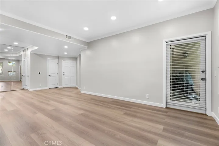 12633 Moorpark Street 111, Studio City, California 91604