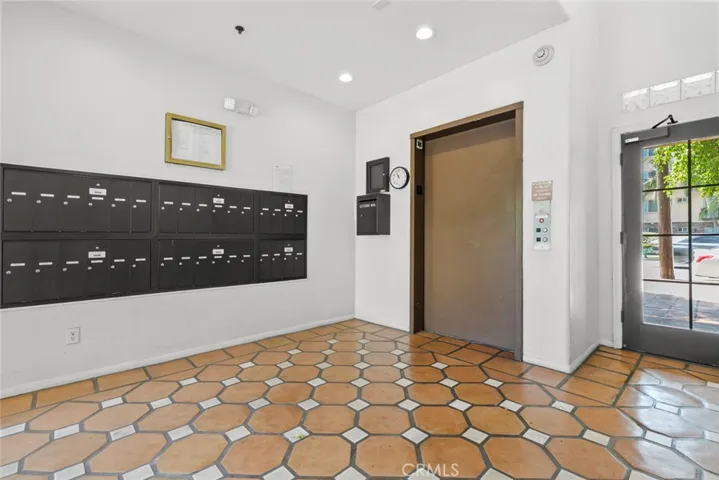 ELEVATOR