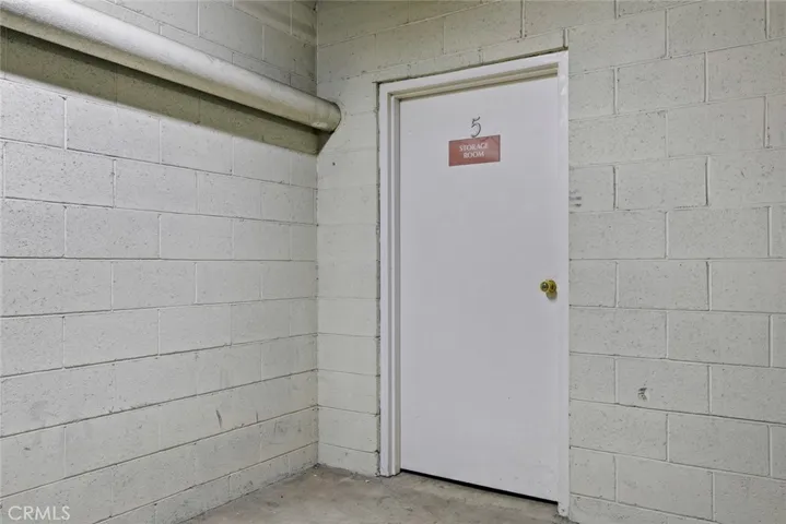 STORAGE ROOM