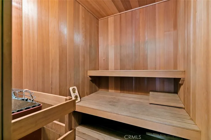 CLEAN SAUNA