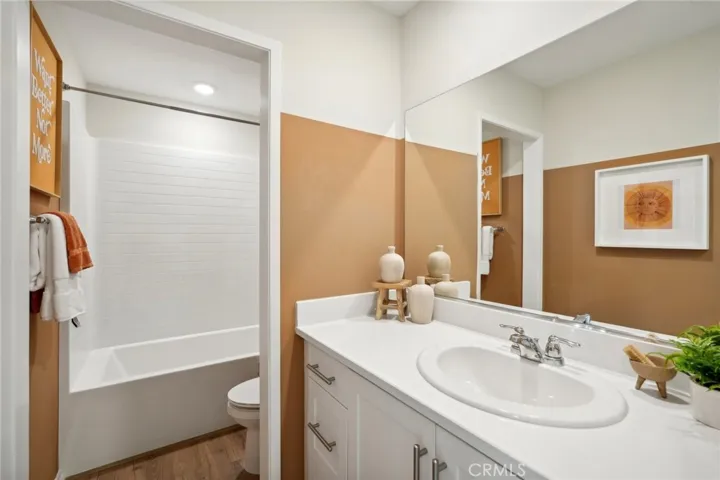 MODEL HOME