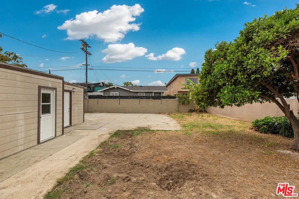 1492 W 28th Street, Los Angeles, California 90007 home-pic-54