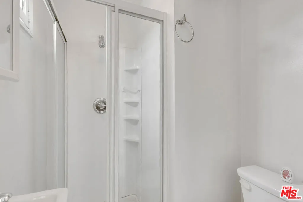 1492 W 28th Street, Los Angeles, California 90007 home-pic-39