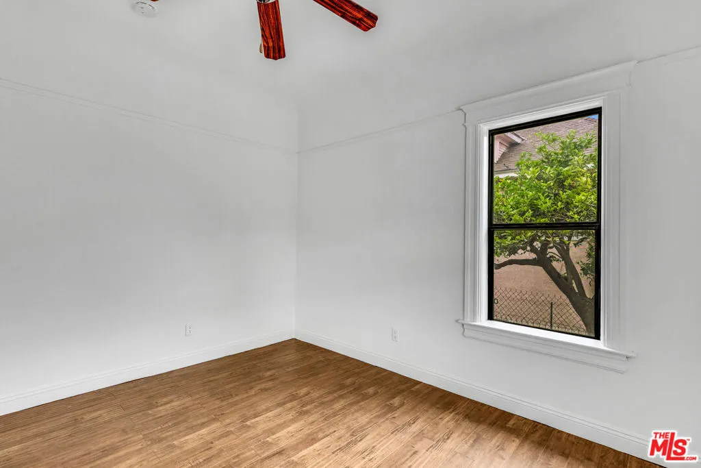 1492 W 28th Street, Los Angeles, California 90007 home-pic-27