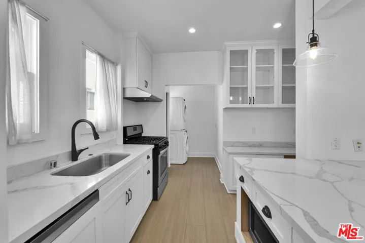918 N Genesee Avenue, West Hollywood, California 90046