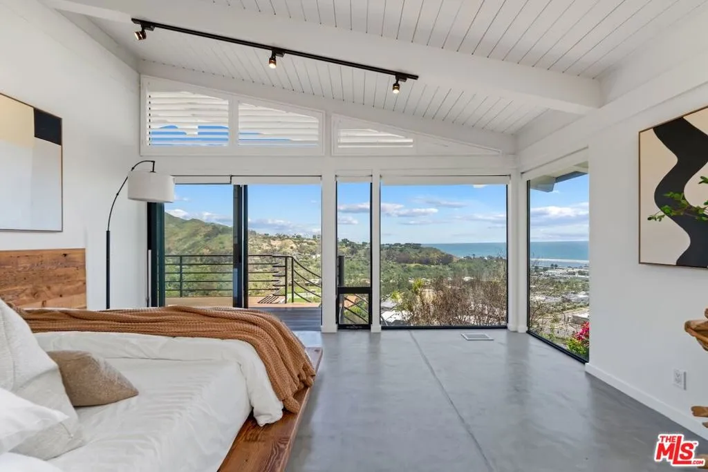 23701 Harbor Vista Drive, Malibu, California 90265 home-pic-17