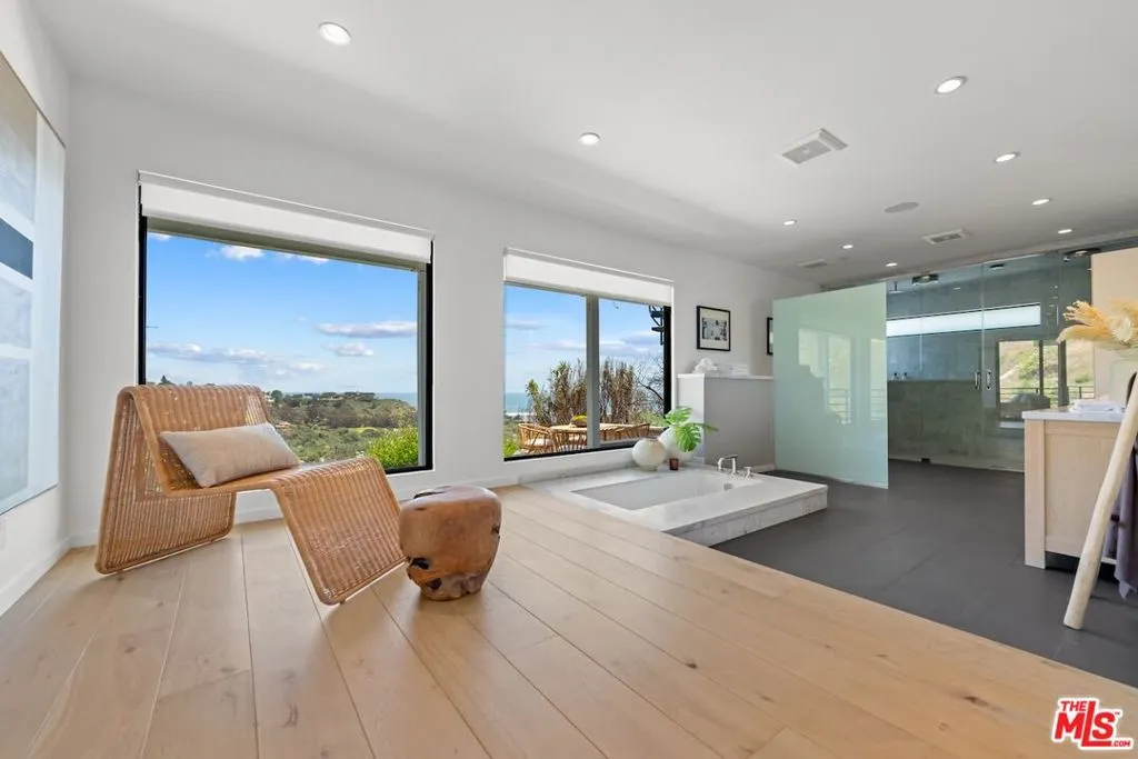 23701 Harbor Vista Drive, Malibu, California 90265 home-pic-15