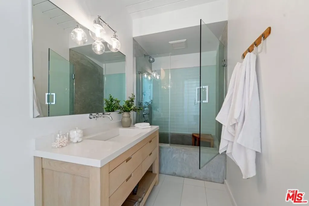 23701 Harbor Vista Drive, Malibu, California 90265 home-pic-24