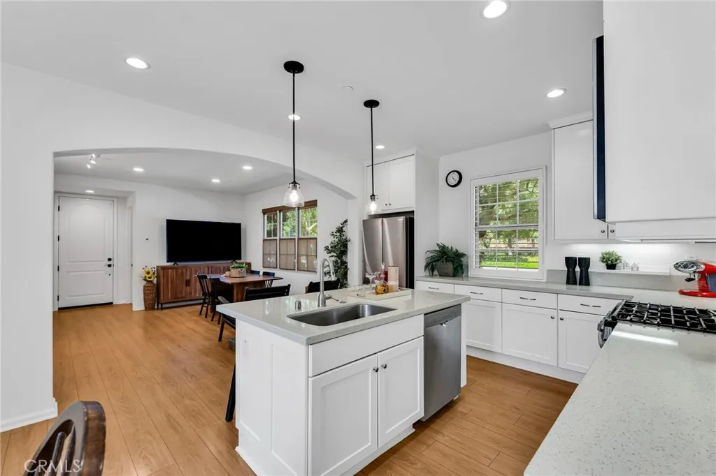 55 Strawberry, Irvine, California 92620 home-pic-20