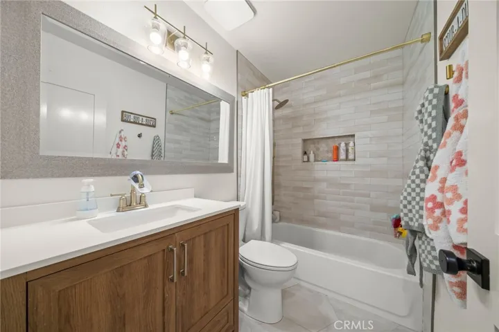 6065 East Camino Manzano, Anaheim Hills, California 92807