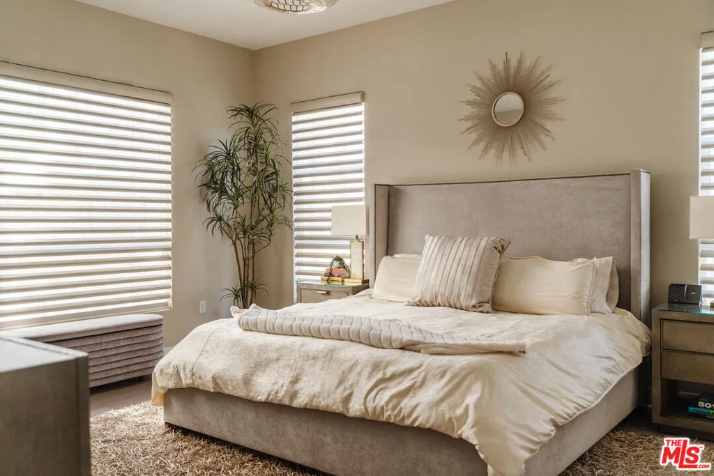 12765 Bluff Creek Drive 1, Los Angeles, California 90094 home-pic-27