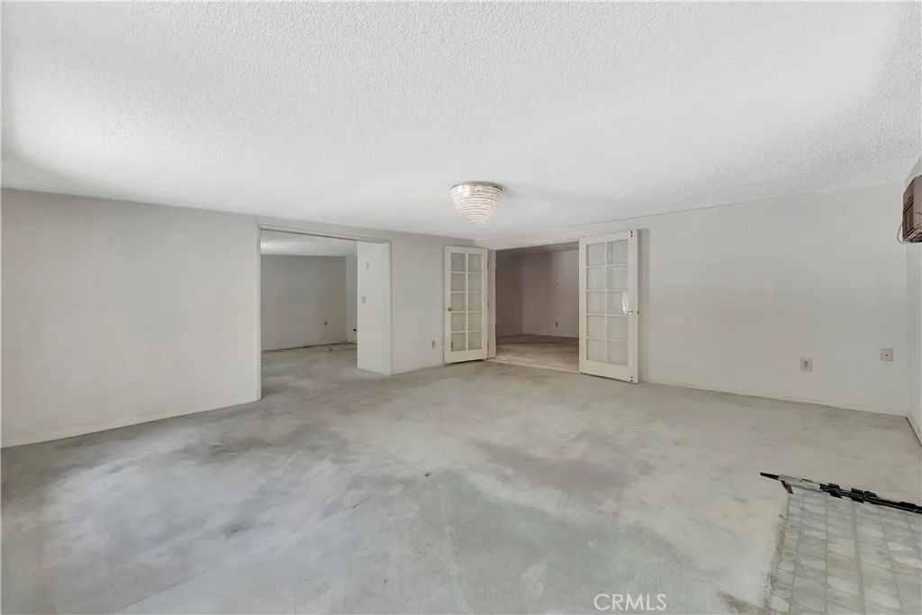 1510 E Newcrest Drive, West Covina, California 91792 home-pic-31