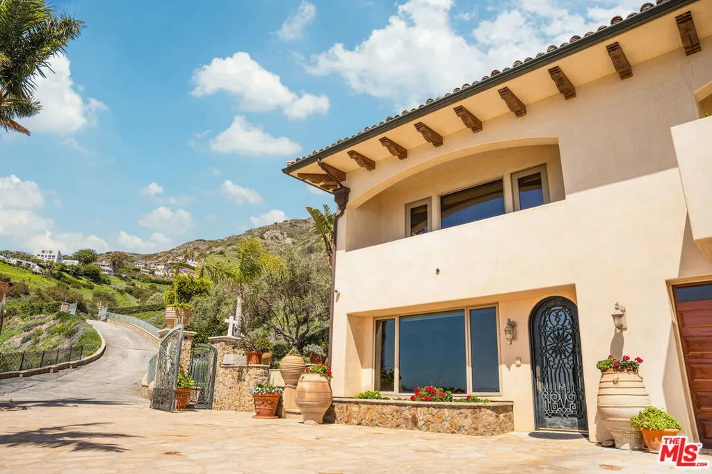4440 Encinal Canyon Road #gh, Malibu, California 90265, 1 Bedroom Bedrooms, ,2 BathroomsBathrooms,Residential Lease,For Rent,Encinal Canyon,25541389