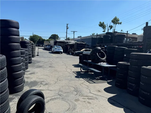 9533 Garvey Avenue, South El Monte, California 91733