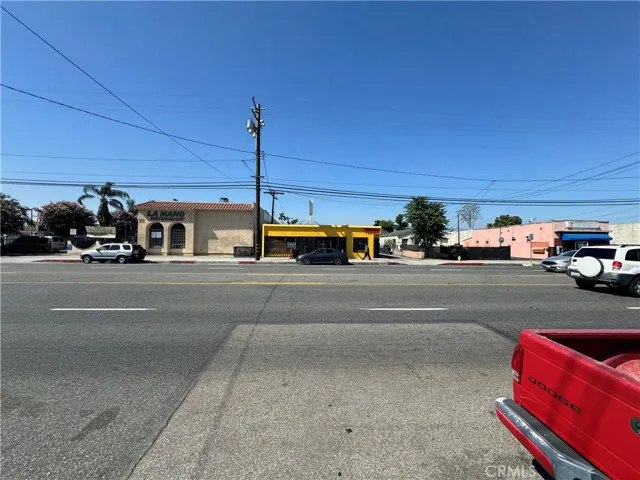 9533 Garvey Avenue, South El Monte, California 91733