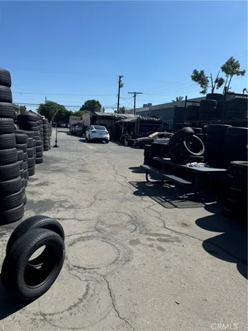 9533 Garvey Avenue, South El Monte, California 91733