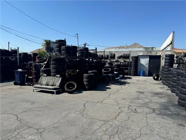 9533 Garvey Avenue, South El Monte, California 91733