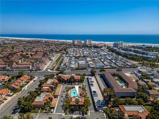 7648 Bay Drive 201, Huntington Beach, California 92648