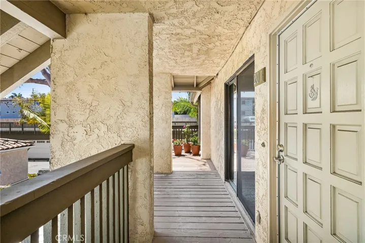 7648 Bay Drive 201, Huntington Beach, California 92648