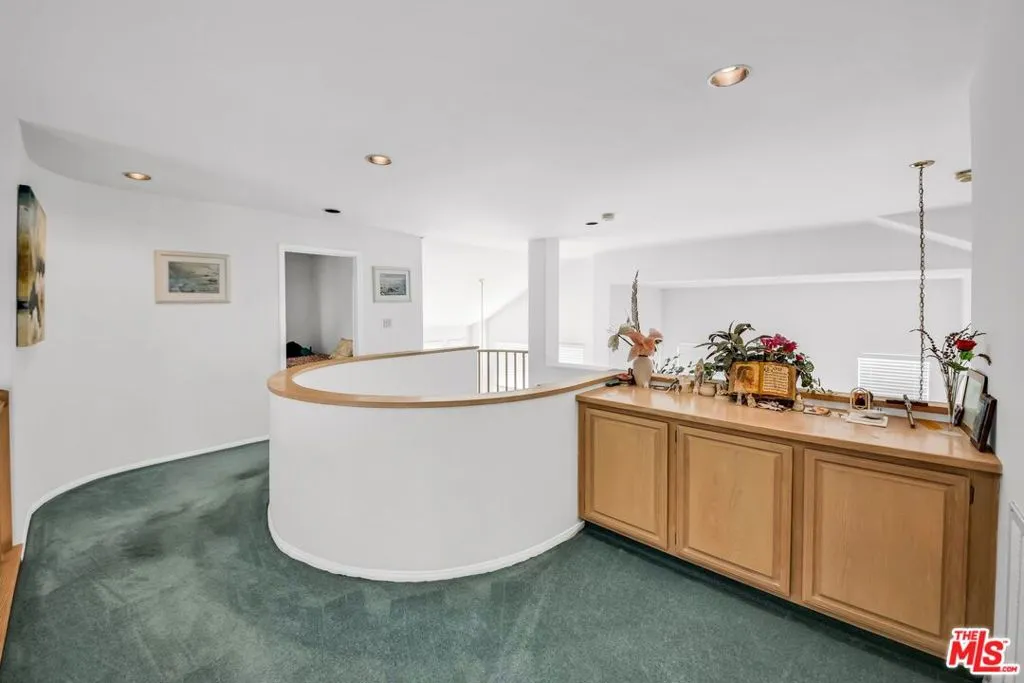 23234 Valerio Street, West Hills, California 91307 home-pic-24