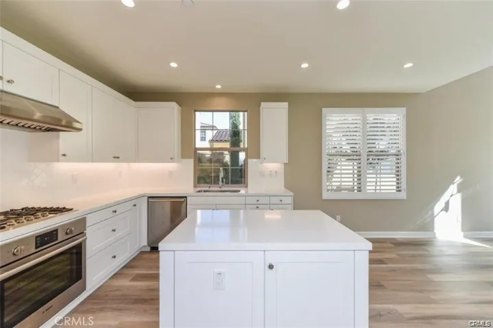 160 Falcon Ridge, Irvine, California 92618