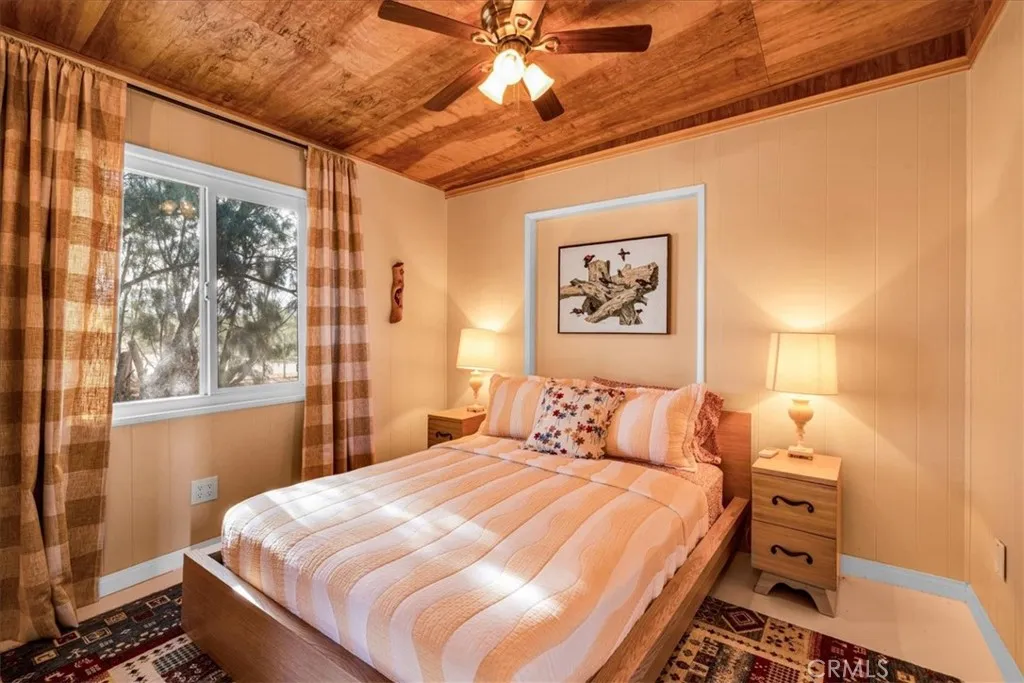 4171 Hughes Lane, Landers, California 92285 home-pic-26