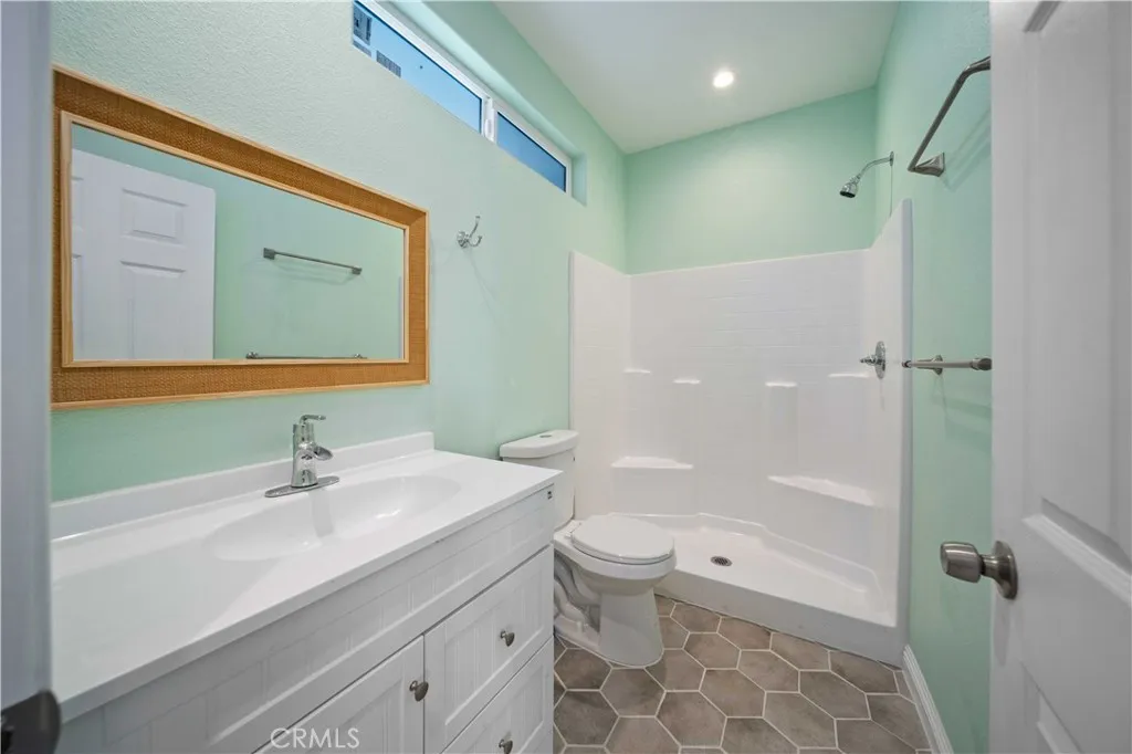 18189 Kalin Ranch Drive, Victorville, California 92395 home-pic-11