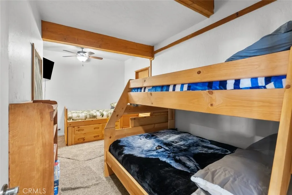 924 Greenway Drive, Big Bear City, California 92314 home-pic-18