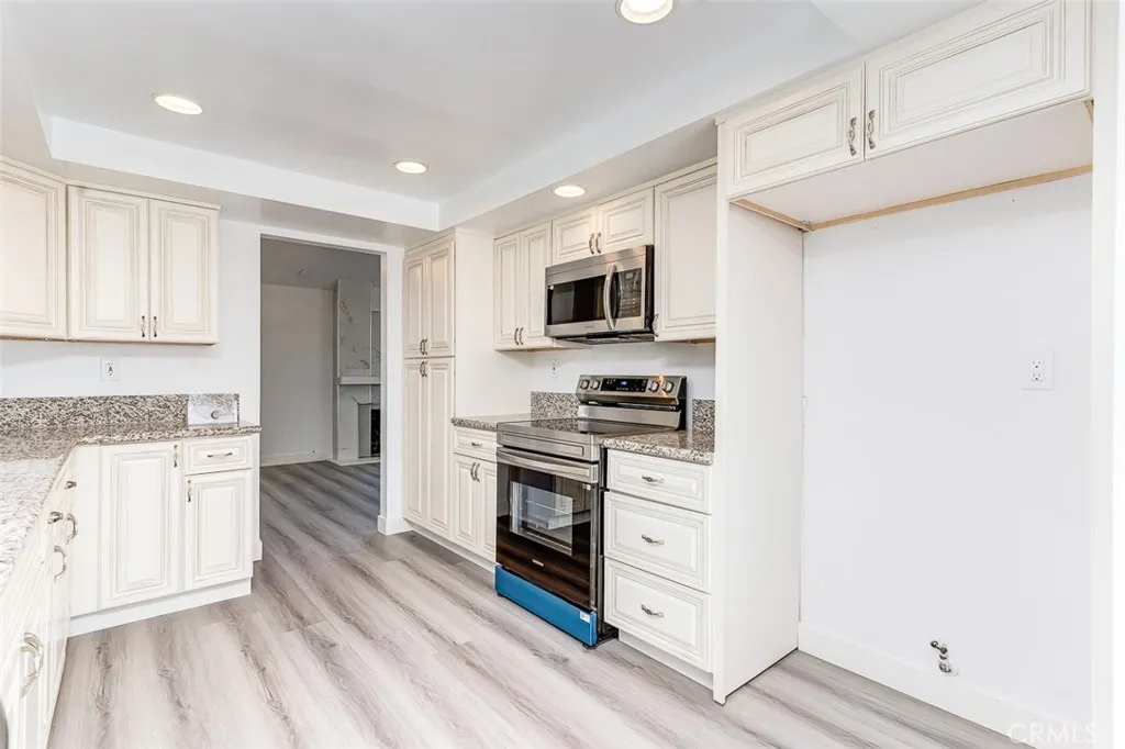 6036 Jeffrey Mark Street, Cypress, California 90630 home-pic-6