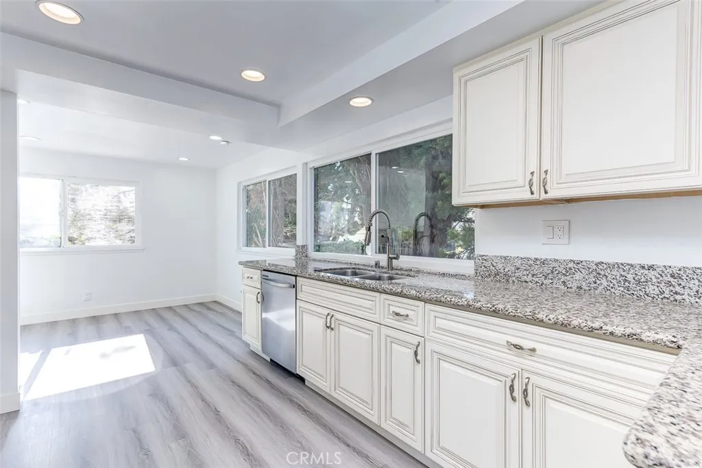 6036 Jeffrey Mark Street, Cypress, California 90630 home-pic-4