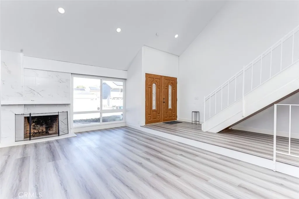 6036 Jeffrey Mark Street, Cypress, California 90630 home-pic-3
