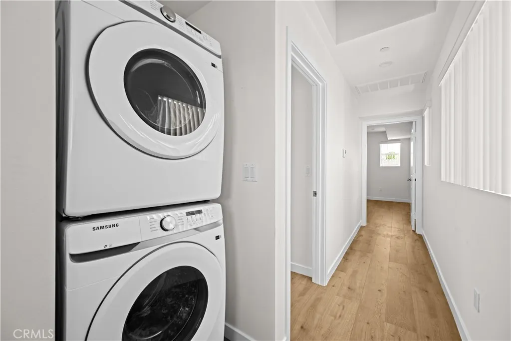 5218 Auckland Avenue, Toluca Lake, California 91601 home-pic-43