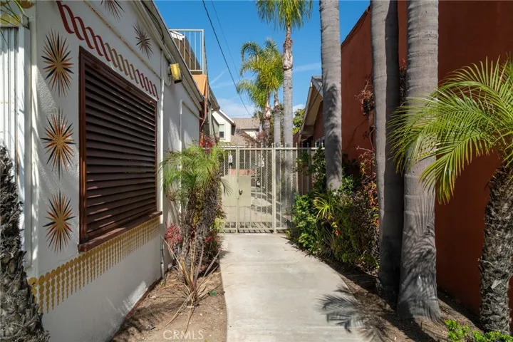 1631 E 4th Street, Long Beach, California 90802