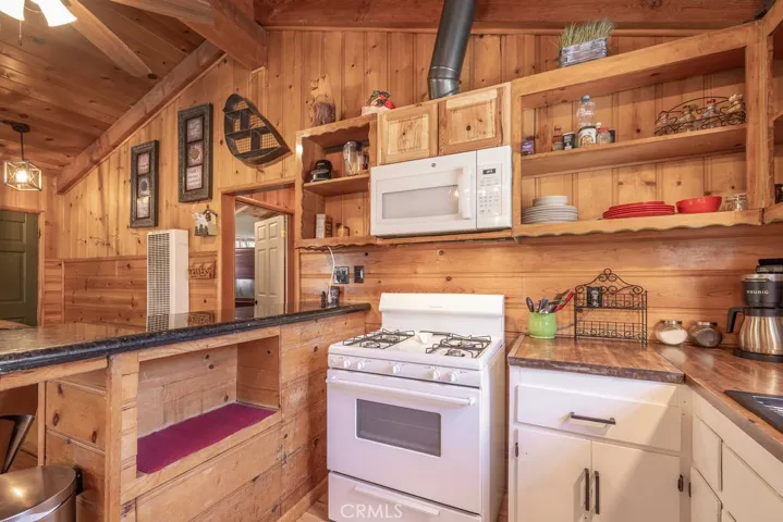 308 W Mojave Boulevard, Big Bear City, California 92314