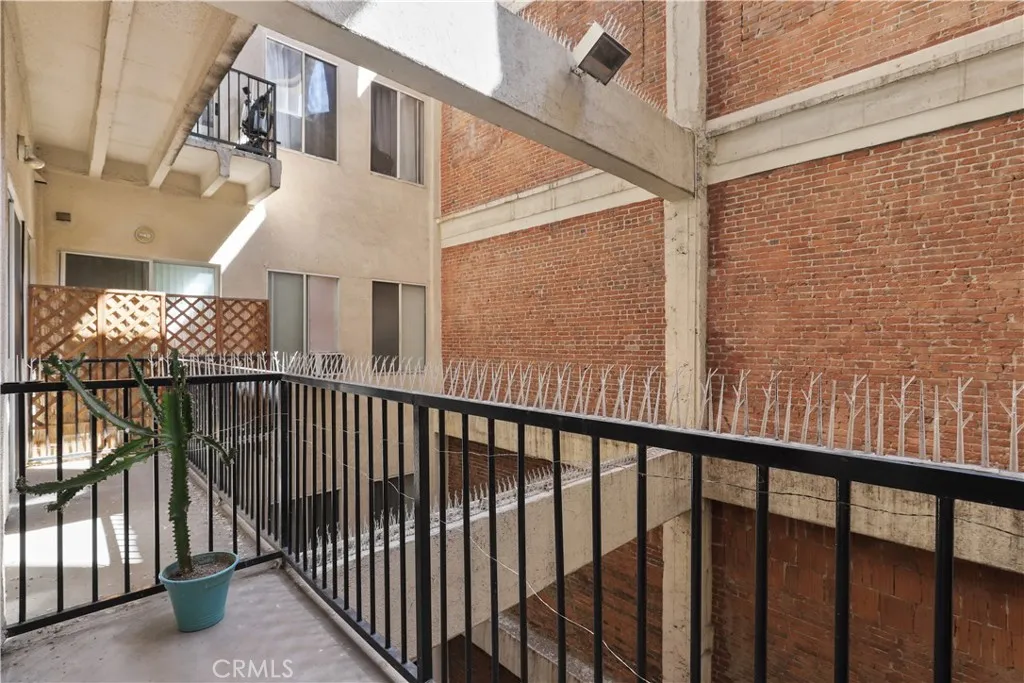 312 W 5th Street 507, Los Angeles, California 90013 home-pic-15