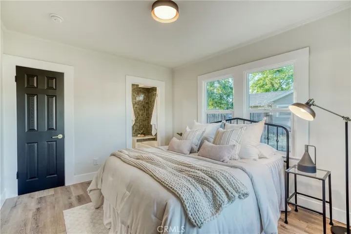 1819 N Vagedes Avenue, Fresno, California 93705