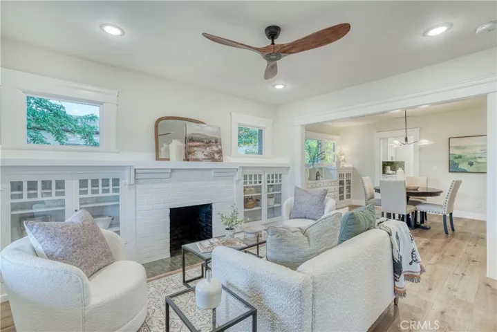 1819 N Vagedes Avenue, Fresno, California 93705