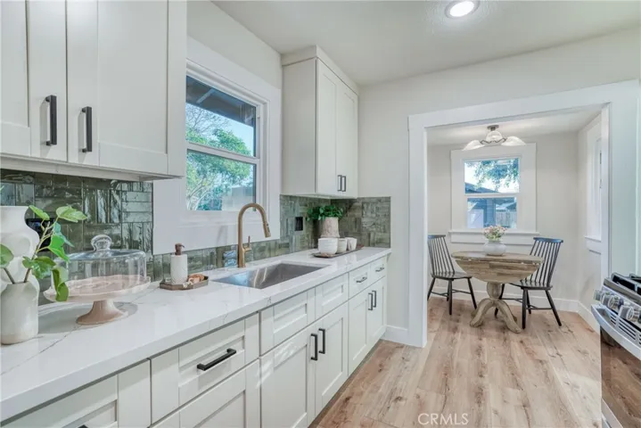 1819 N Vagedes Avenue, Fresno, California 93705