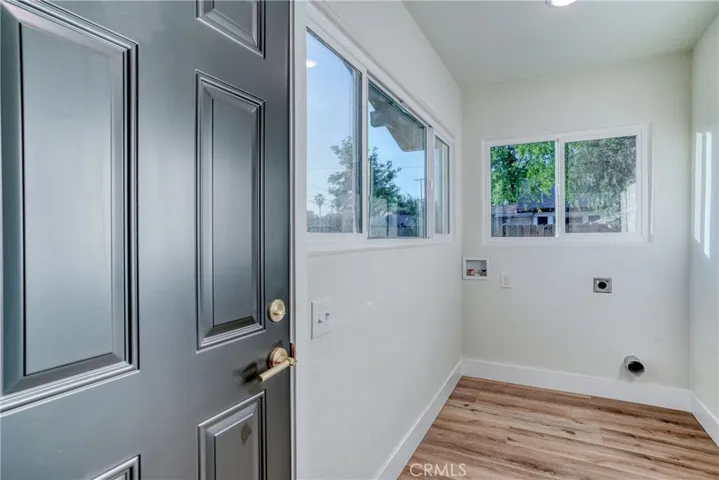 1819 N Vagedes Avenue, Fresno, California 93705